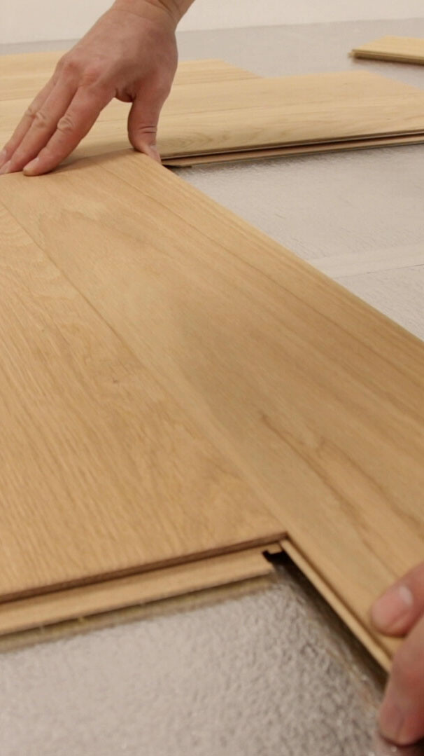 Anleitung: Parkett im Fischgrätmuster verlegen Fischgrät Parkett verlegen